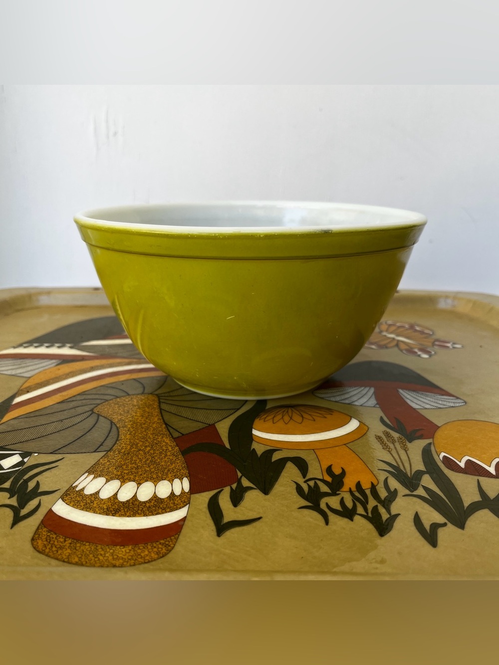 Vintage Pyrex 402 Verde Lime Green Mixing Bowl 1.5 QT Retro Milk Glass